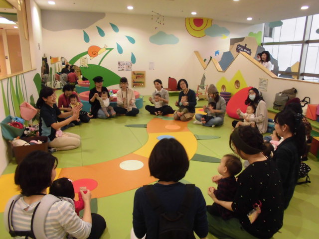 ベビーイベント「布あそび」