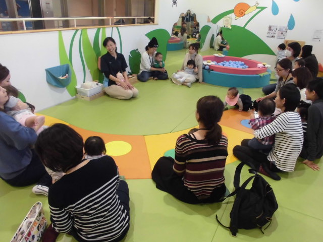 ベビーイベント「積み木あそび」