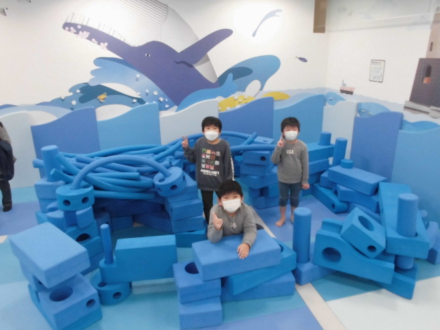 大きなブロックで大きなお家！