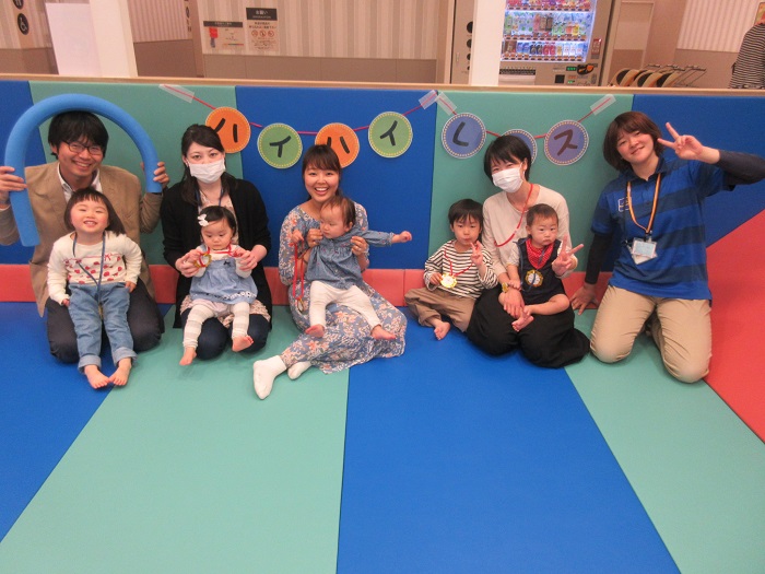 赤ちゃんの日♪ハイハイレース