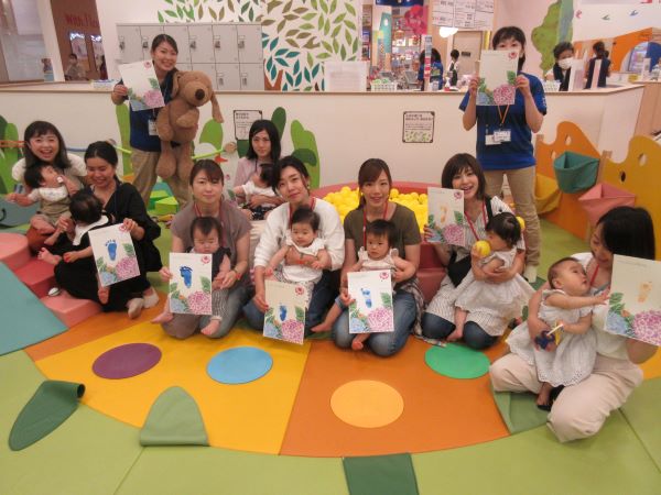 赤ちゃんの日♪足形であそぼう
