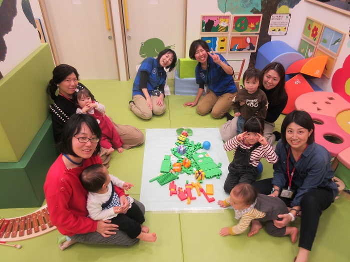 赤ちゃんイベント♪ブロックであそぼう