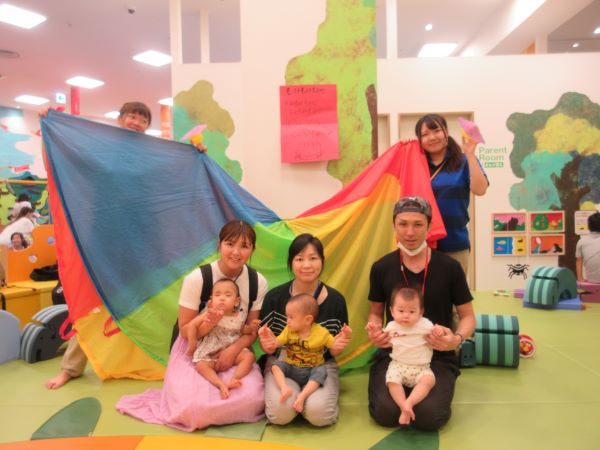 赤ちゃんイベント♪パラバルーンであそぼう