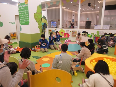 赤ちゃんイベント♪ハイハイレース