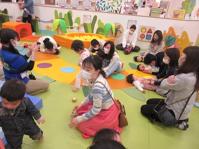 赤ちゃんイベント♪ハイハイレース