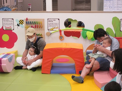 赤ちゃんイベント♪パラバルーンであそぼう　