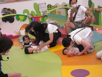 赤ちゃんイベント♪ハイハイレース