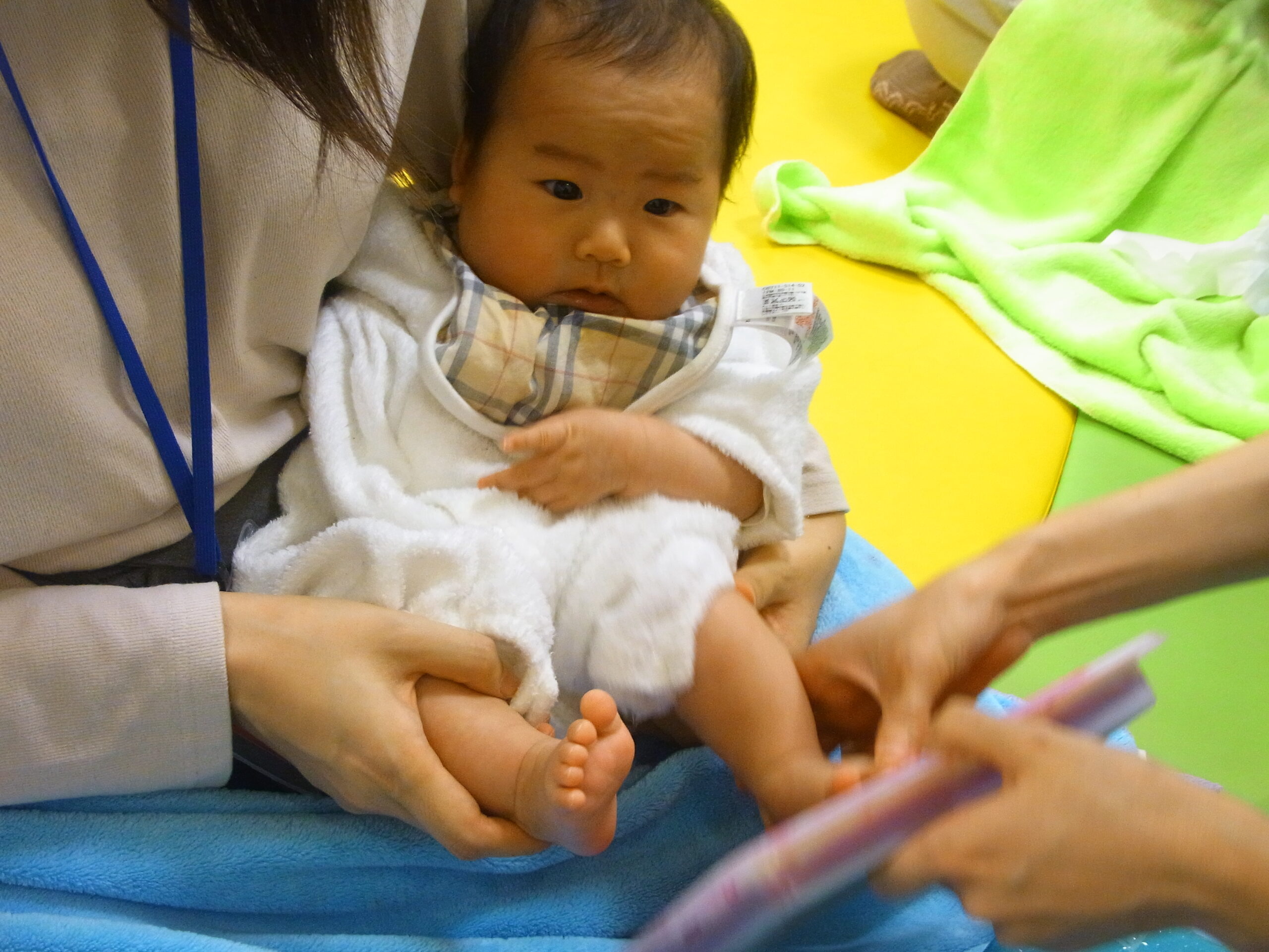 “手型・足型ぺったんこ”特別編