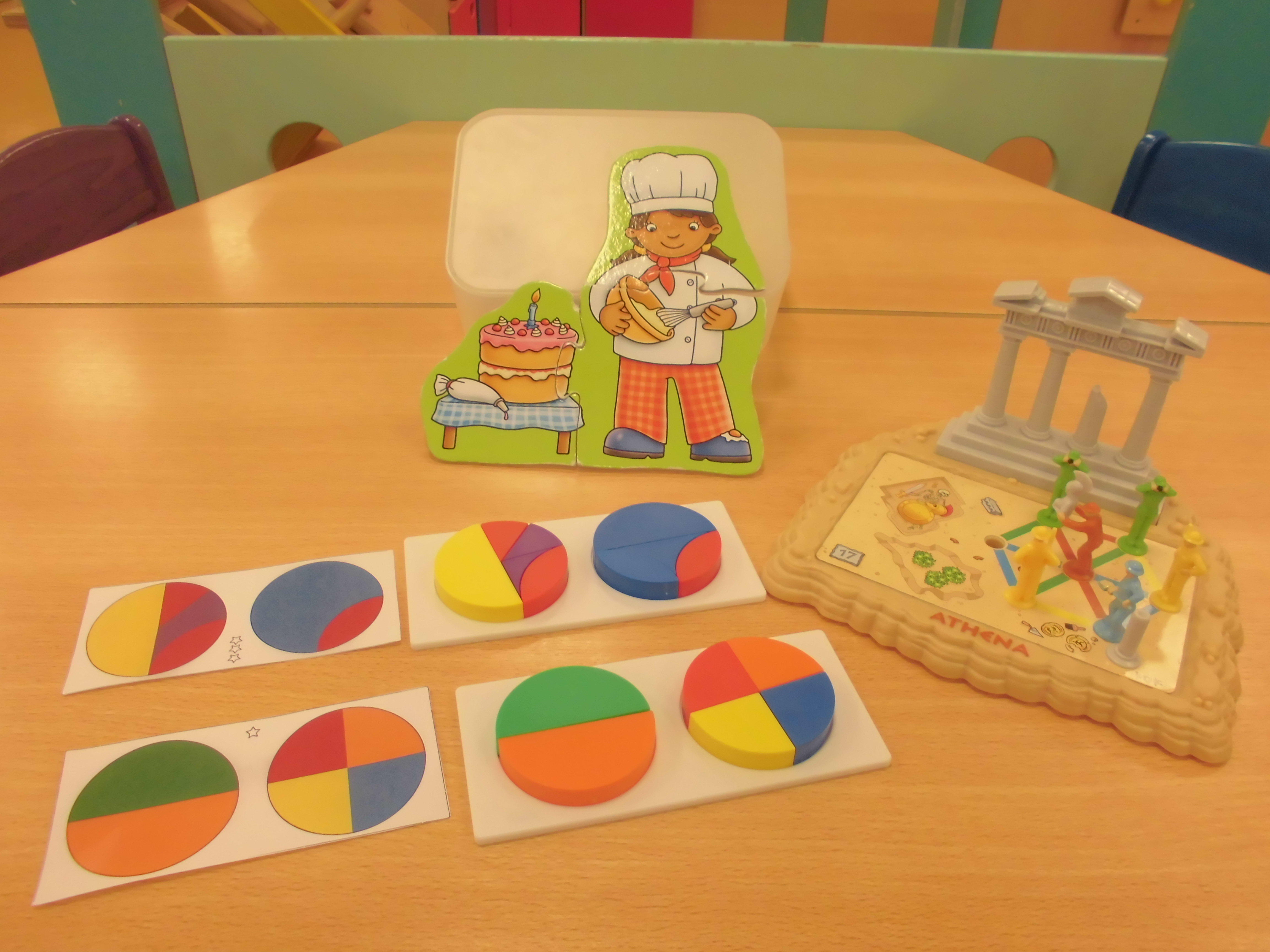 ☆おしらせ☆つくえであそぶ遊具が変わりました！