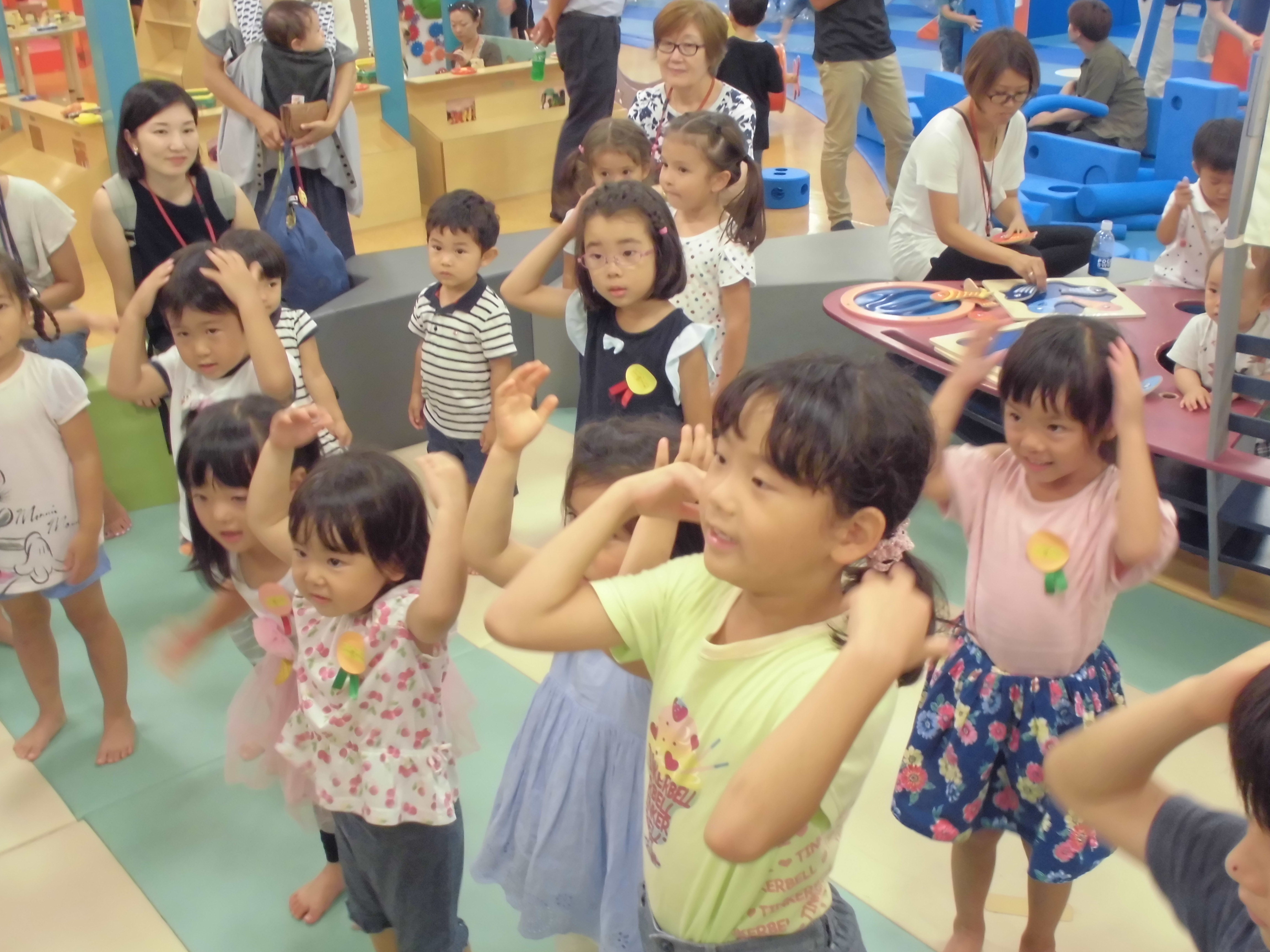 ☆手形で９月のカレンダーづくり☆