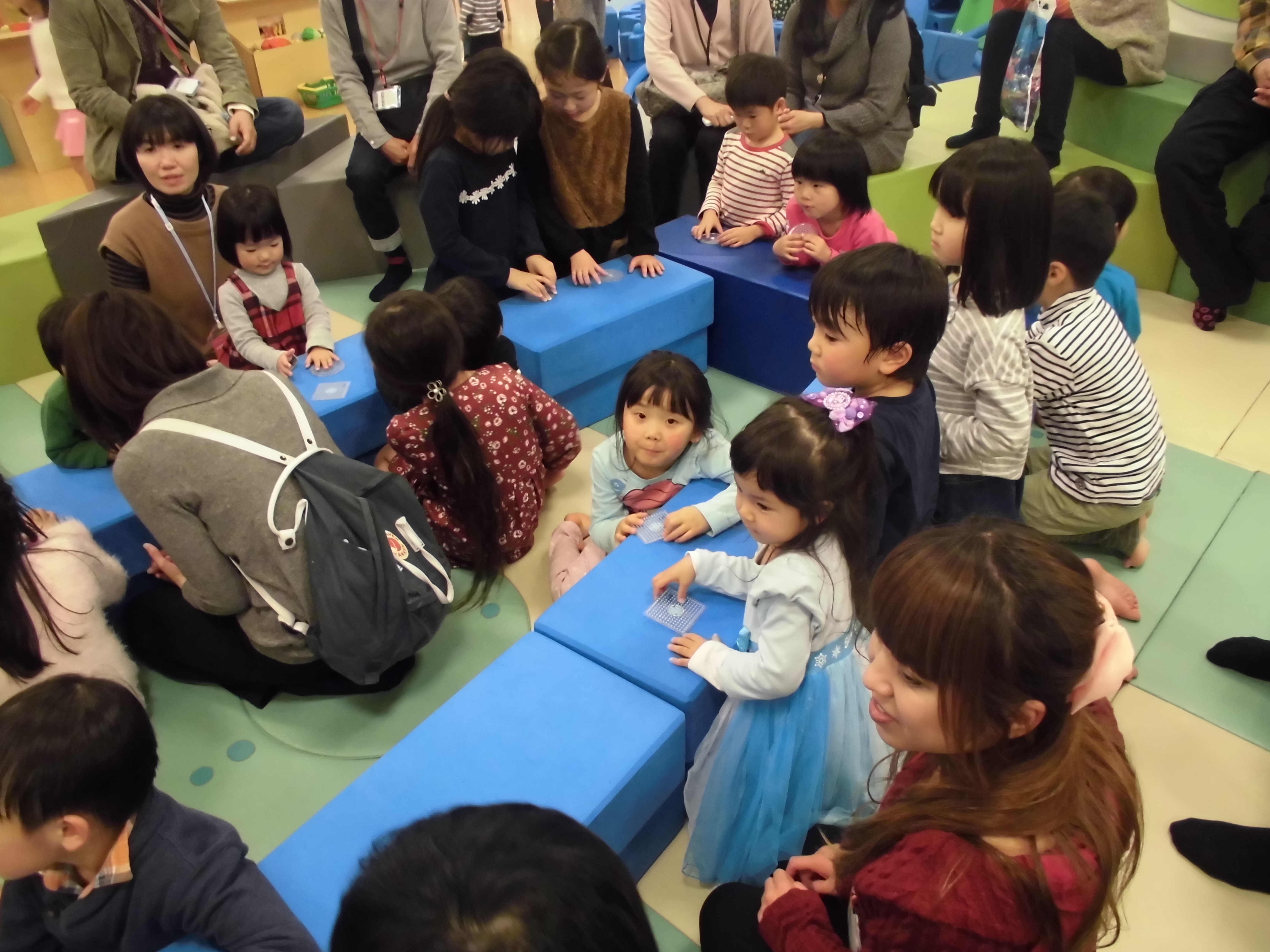 ☆ハマビーズでこま作り☆