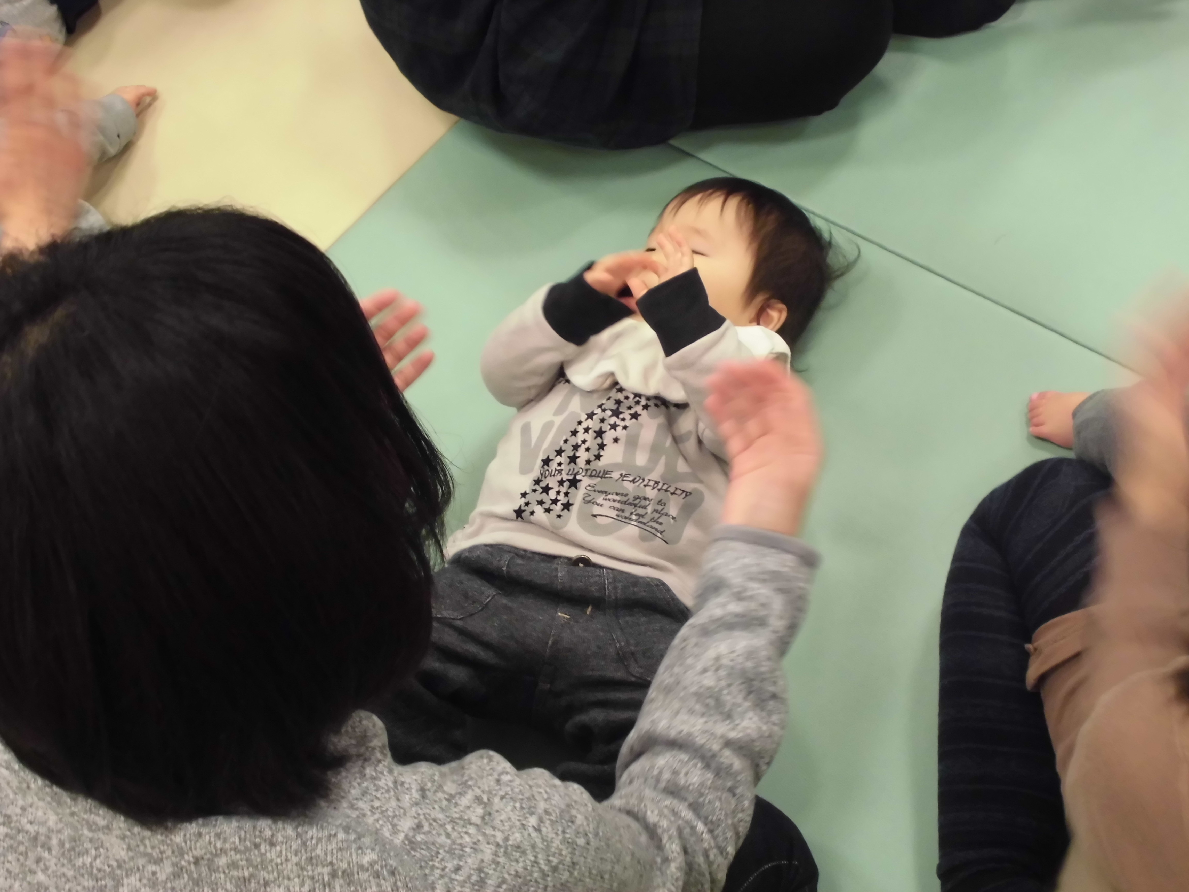 ☆ベビーイベント／足型で2月のカレンダーづくり☆