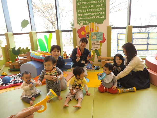 赤ちゃんの日『音あそび』