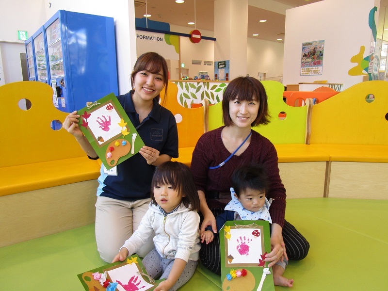 赤ちゃんイベント「秋のクラフトあそび」