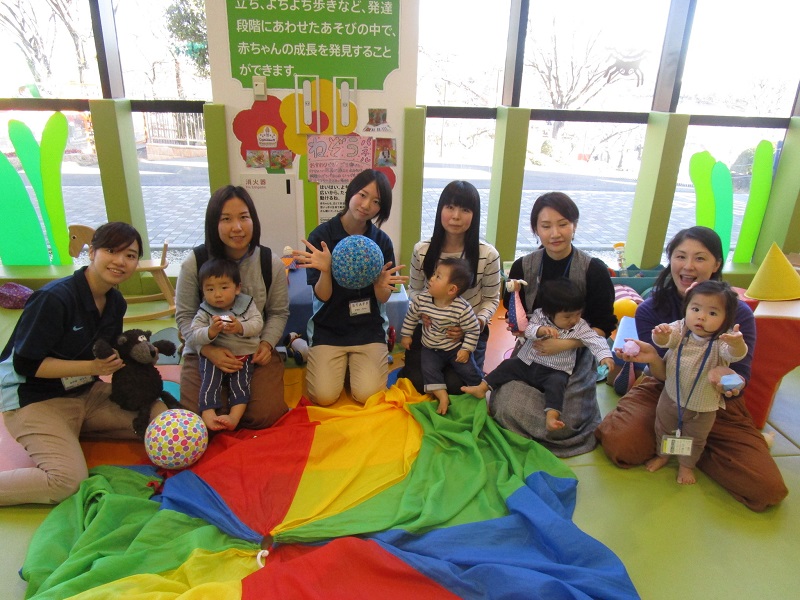 赤ちゃんイベント『パラバルーンであそぼう』