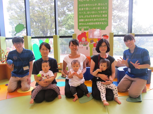 赤ちゃんイベント『ボールであそぼう！』