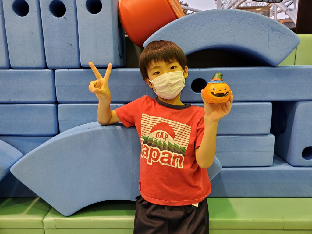 かぼちゃとおばけの貯金箱づくり♪