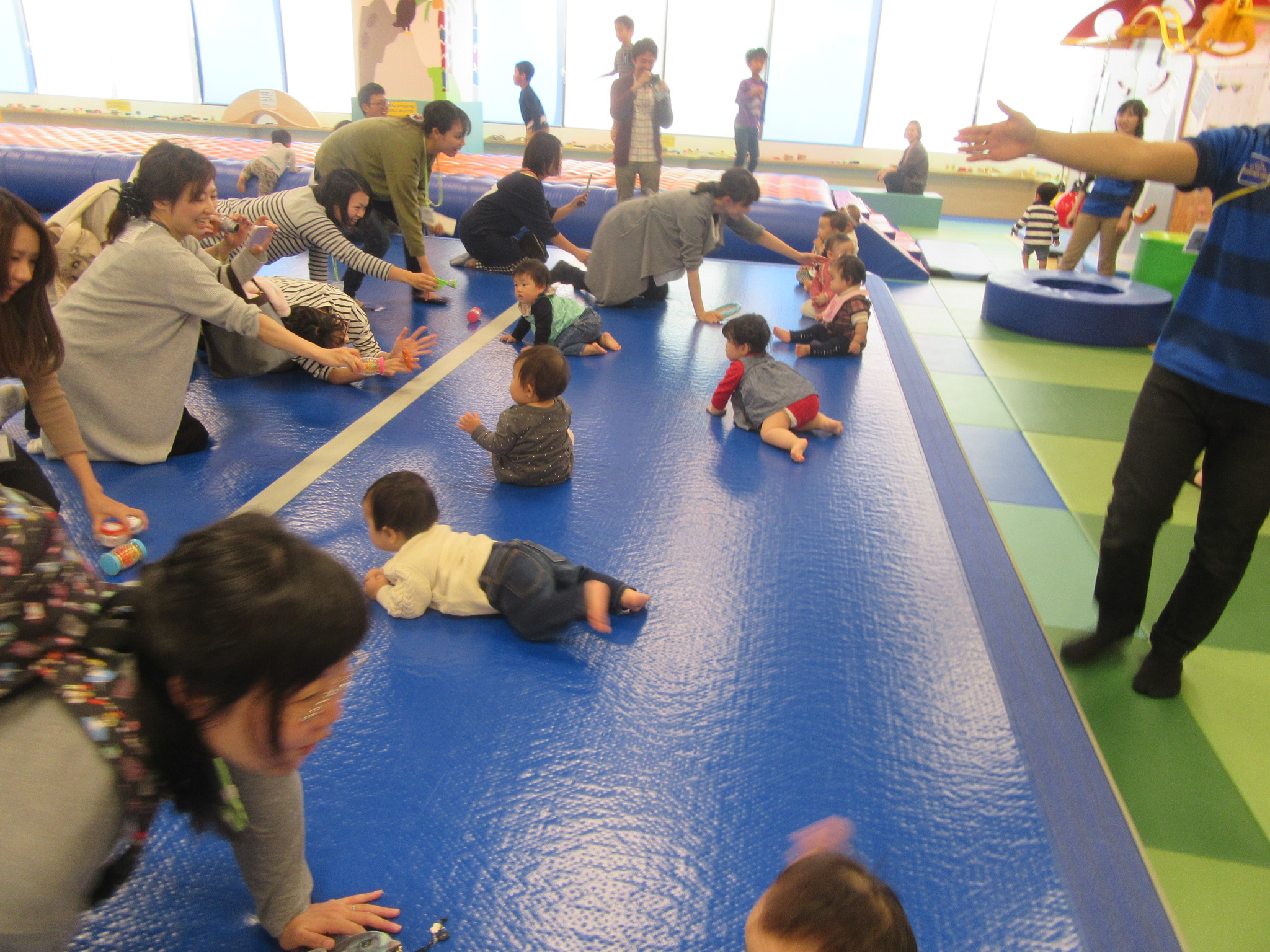 大人気のハイハイレース開催！